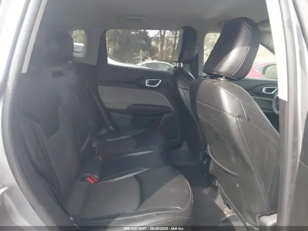3C4NJDBB9NT210051 2022 JEEP COMPASS - Image 8