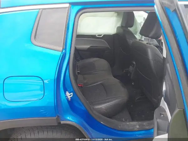 3C4NJDBB9NT231501 2022 JEEP COMPASS - Image 8