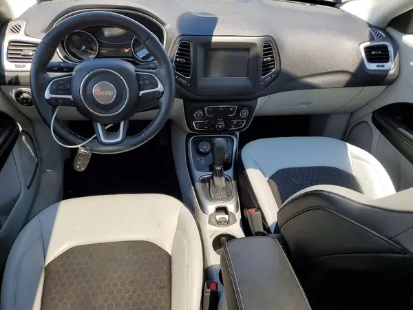 3C4NJDBBXHT617073 2017 JEEP COMPASS - Image 8