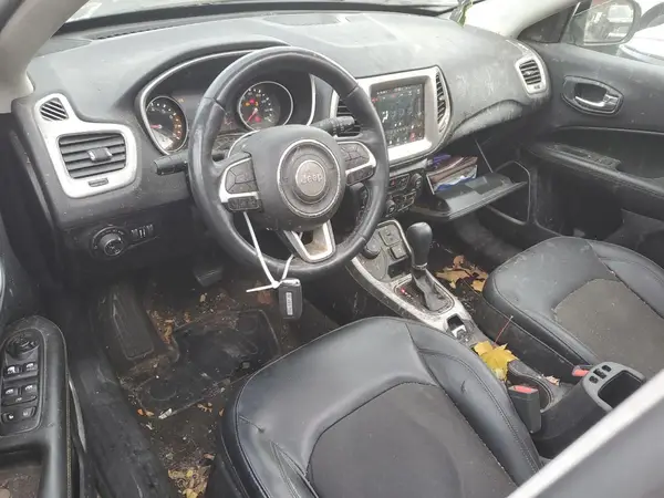 3C4NJDBBXHT639767 2017 JEEP COMPASS - Image 8