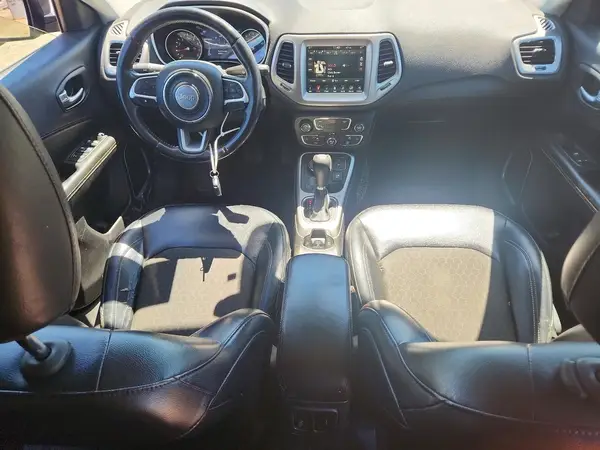 3C4NJDBBXHT666175 2017 JEEP COMPASS - Image 8