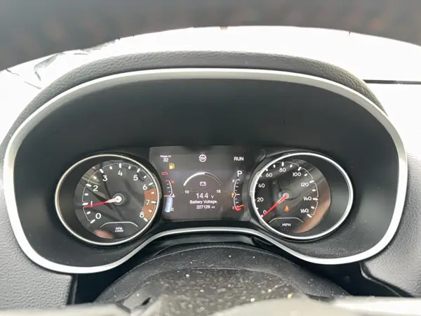3C4NJDBBXJT103696 2018 JEEP COMPASS - Image 8