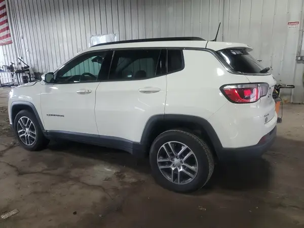 3C4NJDBBXJT112088 2018 JEEP COMPASS - Image 2