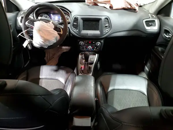 3C4NJDBBXJT112172 2018 JEEP COMPASS - Image 8