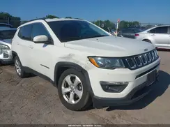 3C4NJDBBXJT113077 2018 JEEP COMPASS