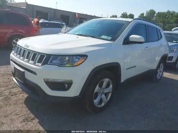 3C4NJDBBXJT113077 2018 JEEP COMPASS - Image 2