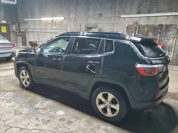 3C4NJDBBXJT113919 2018 JEEP COMPASS - Image 2