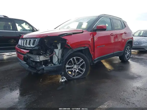 3C4NJDBBXJT115072 2018 JEEP COMPASS - Image 2