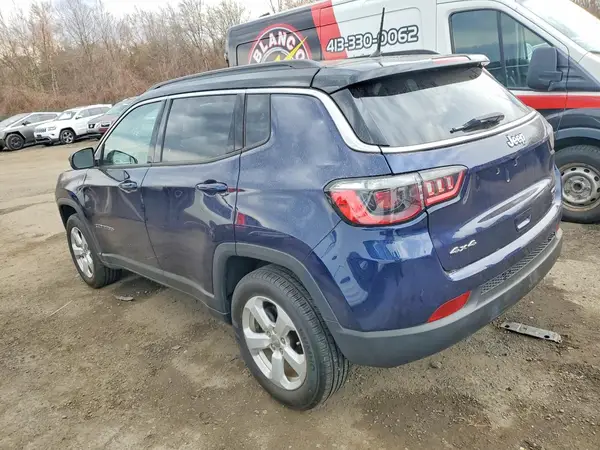 3C4NJDBBXJT131451 2018 JEEP COMPASS - Image 2