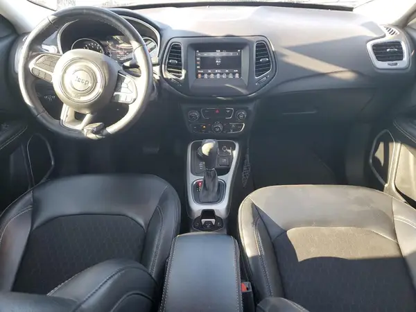 3C4NJDBBXJT131661 2018 JEEP COMPASS - Image 8