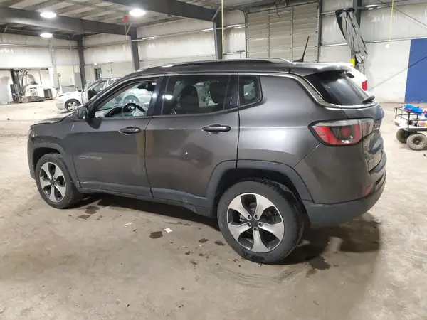 3C4NJDBBXJT131899 2018 JEEP COMPASS - Image 2