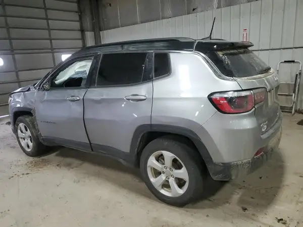 3C4NJDBBXJT144037 2018 JEEP COMPASS - Image 2