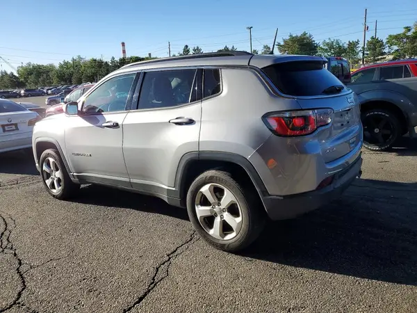 3C4NJDBBXJT150033 2018 JEEP COMPASS - Image 2