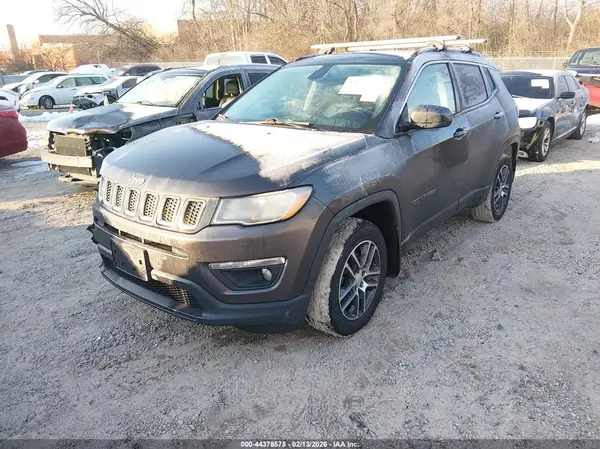 3C4NJDBBXJT150047 2018 JEEP COMPASS - Image 2