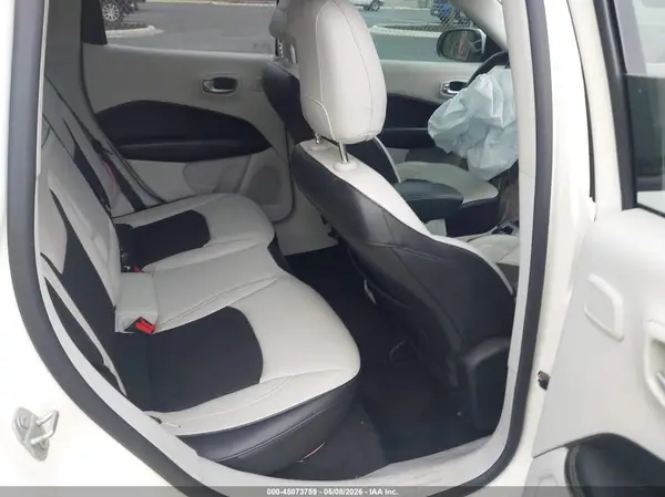 3C4NJDBBXJT169729 2018 JEEP COMPASS - Image 8