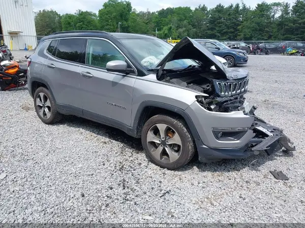3C4NJDBBXJT178107 2018 JEEP COMPASS - Image 1