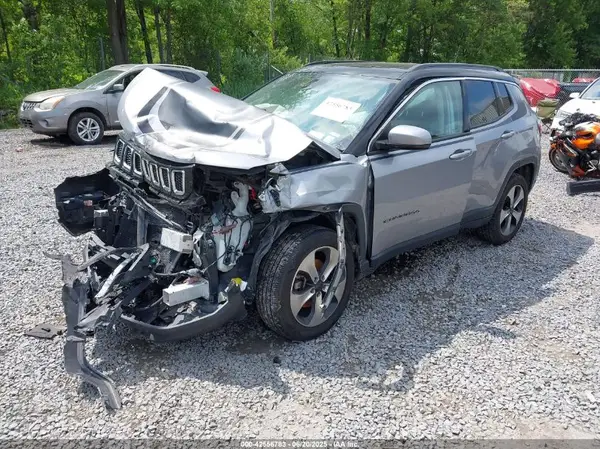 3C4NJDBBXJT178107 2018 JEEP COMPASS - Image 2