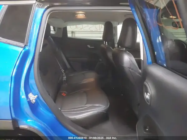 3C4NJDBBXJT185932 2018 JEEP COMPASS - Image 8
