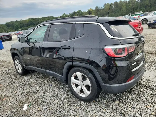 3C4NJDBBXJT191181 2018 JEEP COMPASS - Image 2