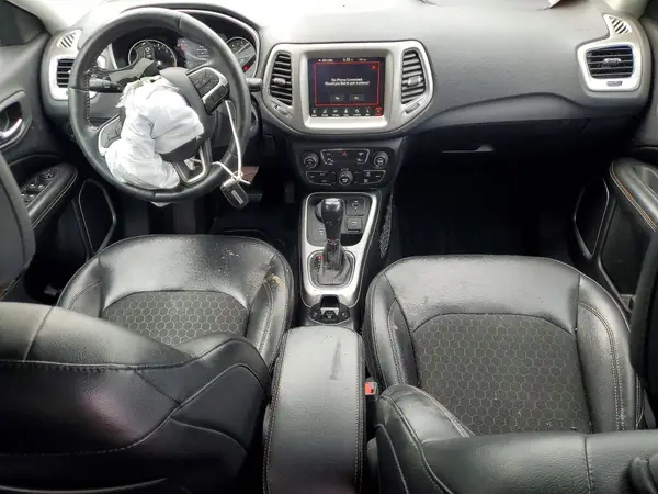 3C4NJDBBXJT192198 2018 JEEP COMPASS - Image 8