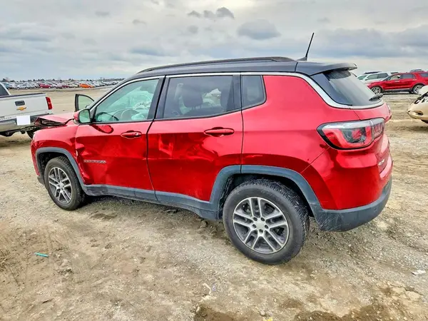 3C4NJDBBXJT192203 2018 JEEP COMPASS - Image 2