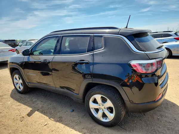 3C4NJDBBXJT192282 2018 JEEP COMPASS - Image 2