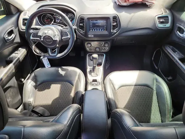 3C4NJDBBXJT192282 2018 JEEP COMPASS - Image 8
