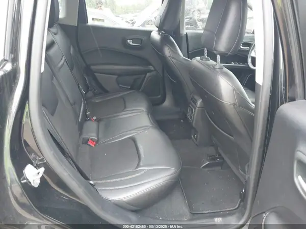 3C4NJDBBXJT199927 2018 JEEP COMPASS - Image 8