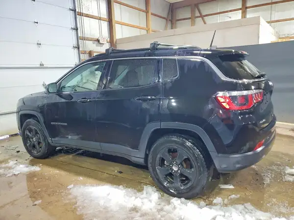 3C4NJDBBXJT201997 2018 JEEP COMPASS - Image 2