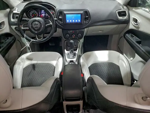 3C4NJDBBXJT202731 2018 JEEP COMPASS - Image 8