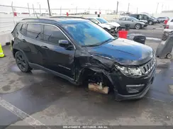 3C4NJDBBXJT212076 2018 JEEP COMPASS