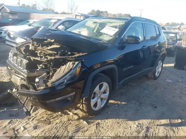 3C4NJDBBXJT246552 2018 JEEP COMPASS - Image 2