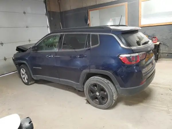 3C4NJDBBXJT246678 2018 JEEP COMPASS - Image 2