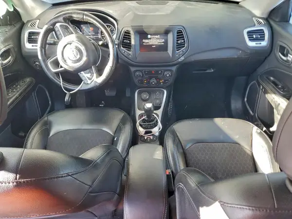 3C4NJDBBXJT259057 2018 JEEP COMPASS - Image 8