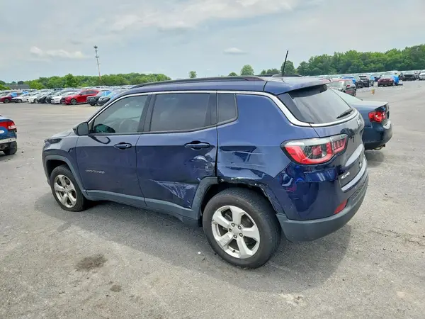 3C4NJDBBXJT262752 2018 JEEP COMPASS - Image 2