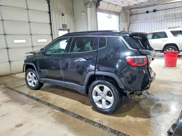 3C4NJDBBXJT270656 2018 JEEP COMPASS - Image 2
