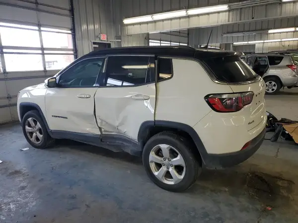 3C4NJDBBXJT272763 2018 JEEP COMPASS - Image 2