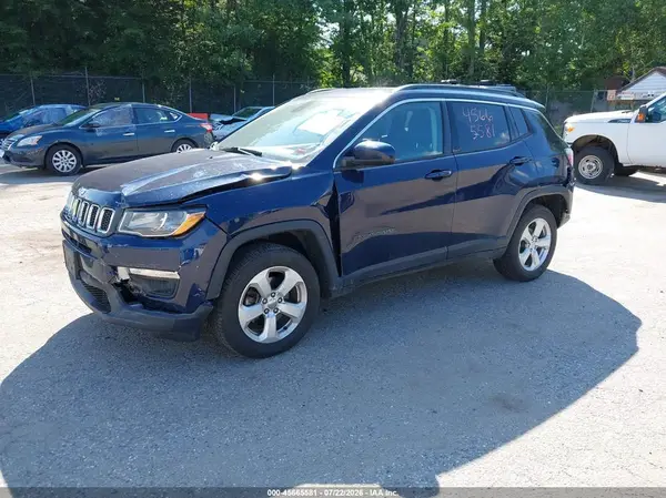 3C4NJDBBXJT290678 2018 JEEP COMPASS - Image 2