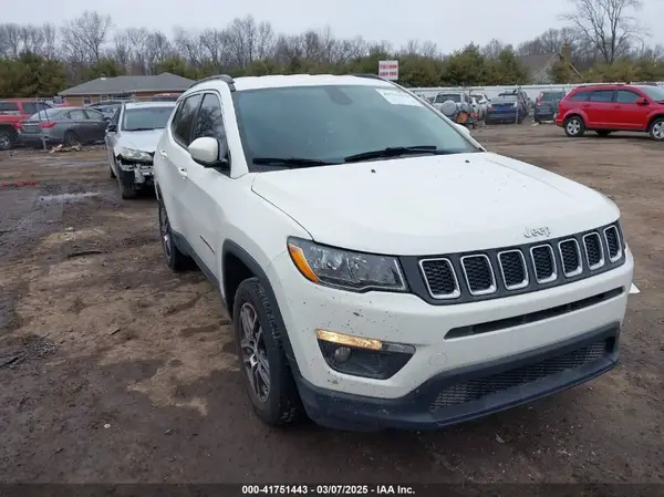 3C4NJDBBXJT291006 2018 JEEP COMPASS - Image 1