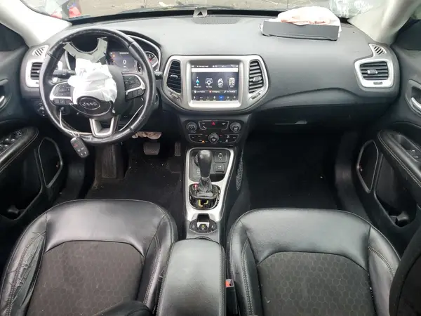 3C4NJDBBXJT291250 2018 JEEP COMPASS - Image 8
