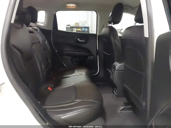 3C4NJDBBXJT313828 2018 JEEP COMPASS - Image 8