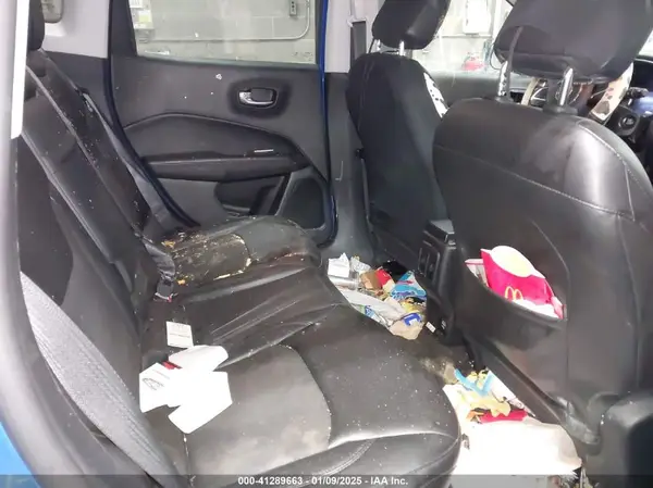 3C4NJDBBXJT314140 2018 JEEP COMPASS - Image 8