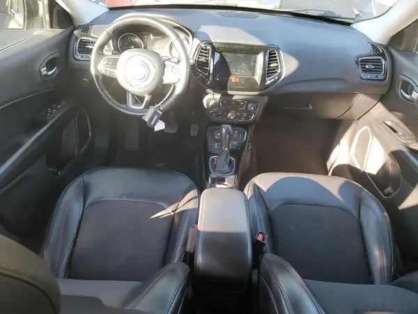 3C4NJDBBXJT314400 2018 JEEP COMPASS - Image 8
