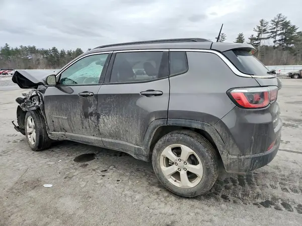 3C4NJDBBXJT321198 2018 JEEP COMPASS - Image 2
