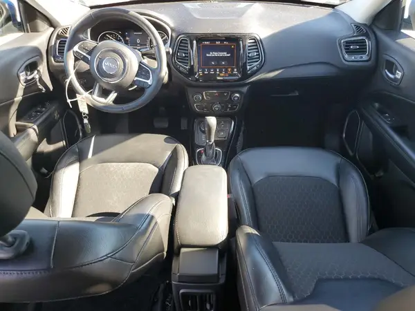 3C4NJDBBXJT323940 2018 JEEP COMPASS - Image 8