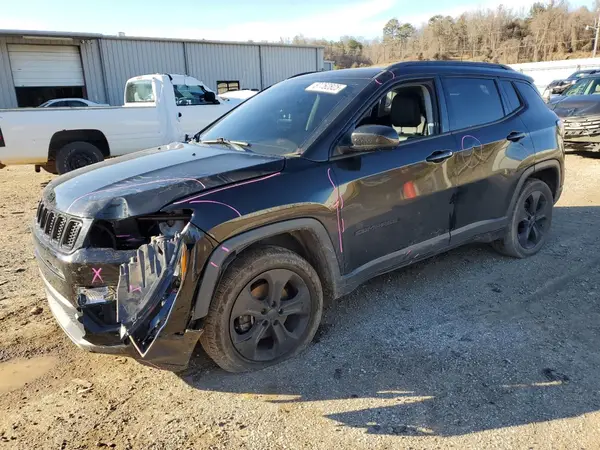 3C4NJDBBXJT325669 2018 JEEP COMPASS - Image 1