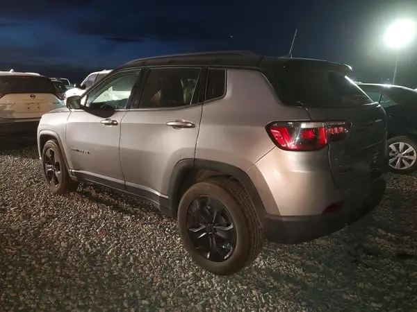 3C4NJDBBXJT326238 2018 JEEP COMPASS - Image 2