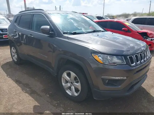 3C4NJDBBXJT342522 2018 JEEP COMPASS - Image 1