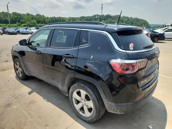 3C4NJDBBXJT349633 2018 JEEP COMPASS - Image 2