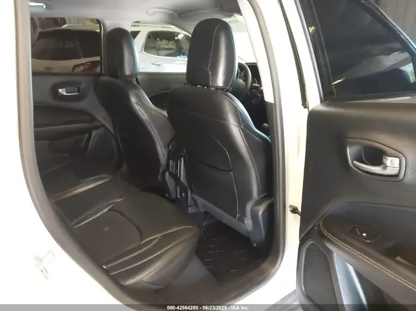 3C4NJDBBXJT349731 2018 JEEP COMPASS - Image 8